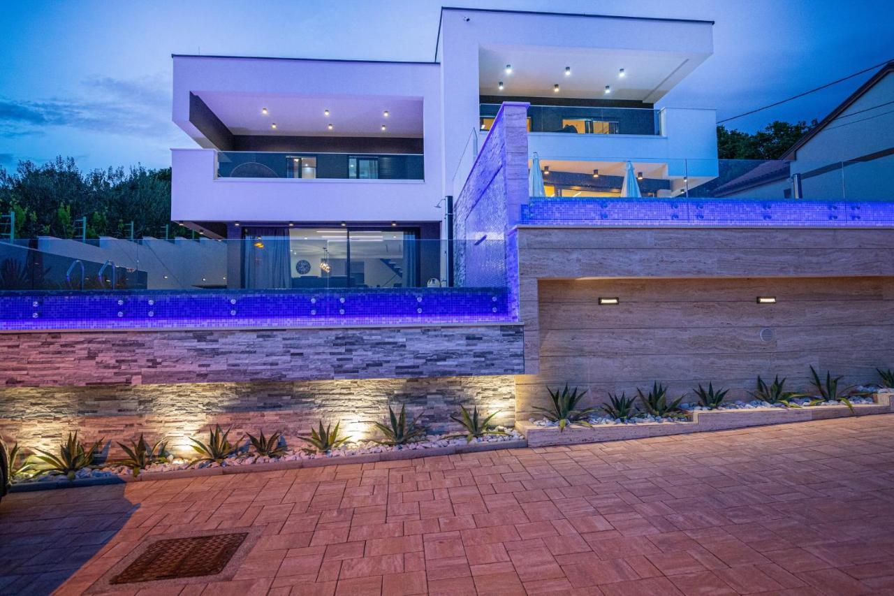 Villa Marassi With Heated Pool, Hot Tub And Sauna Crikvenica Ngoại thất bức ảnh