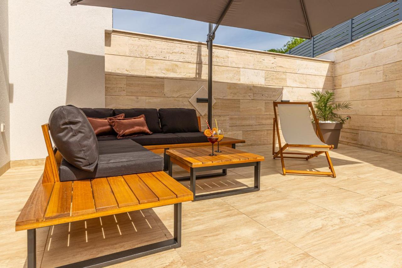 Villa Marassi With Heated Pool, Hot Tub And Sauna Crikvenica Ngoại thất bức ảnh